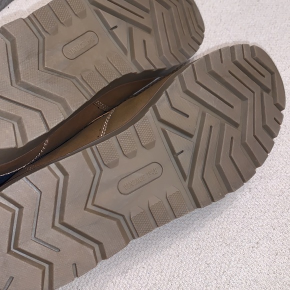 Heritage Weatherproof Boots 🥾 - Picture 4 of 6